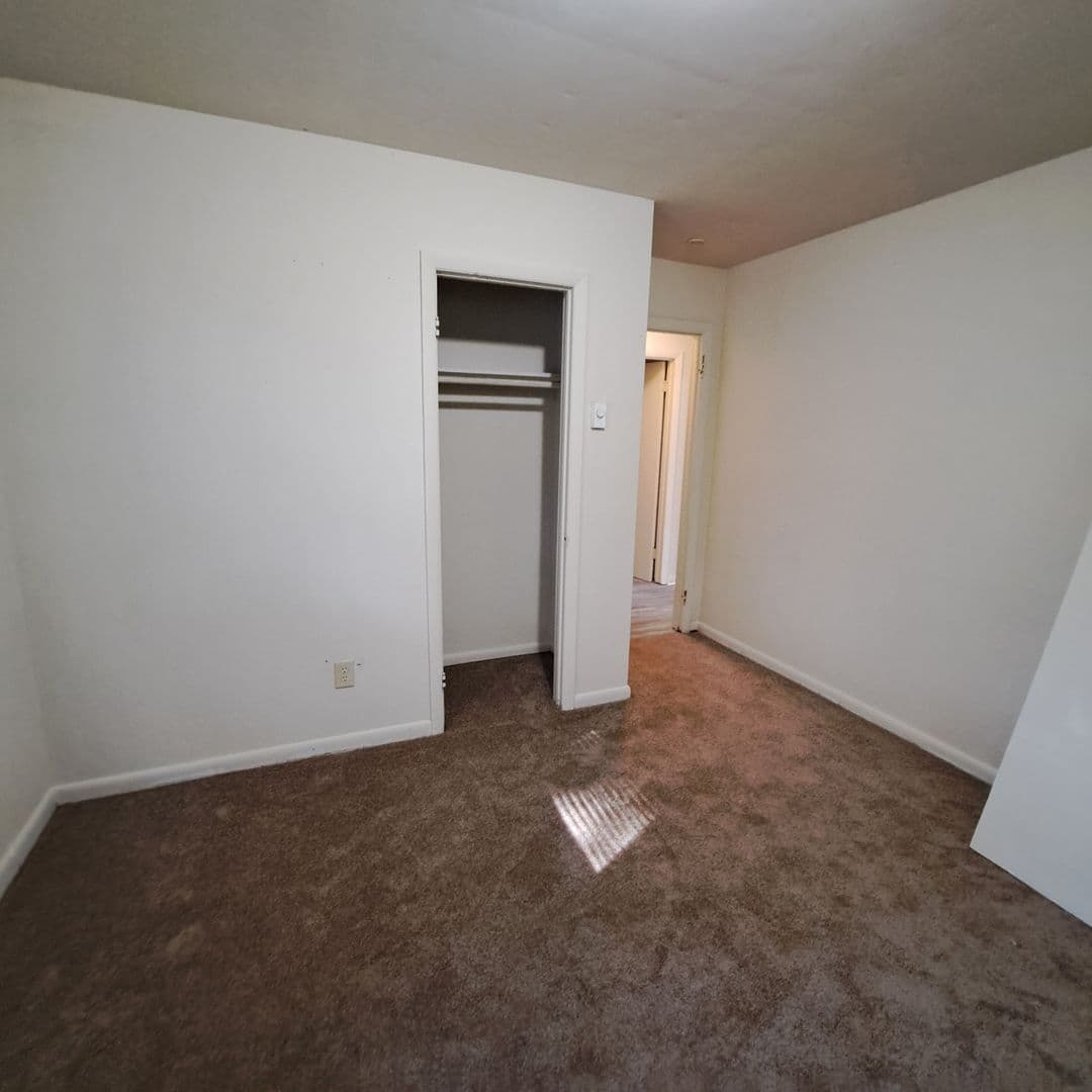 Chesapeake Apartment: 2017 & 2019 Plow Lane