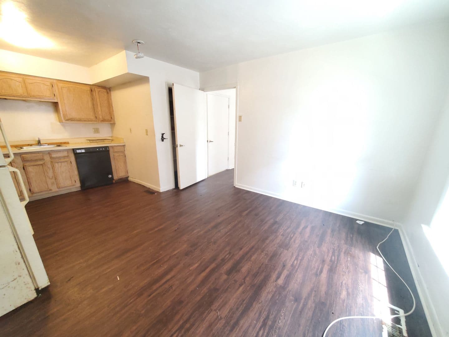 Norfolk Apartment: 9600 7th Bay St