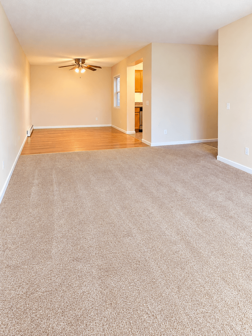 Vernon Apartment: 655 Talcottville Rd.