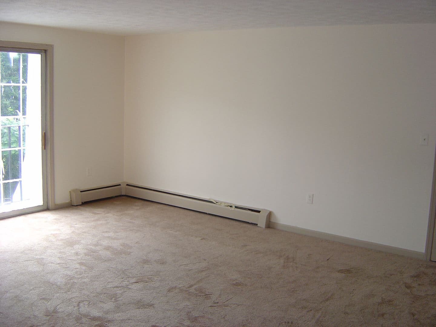 Manchester Apartment: 1188 West Middle Turnpike