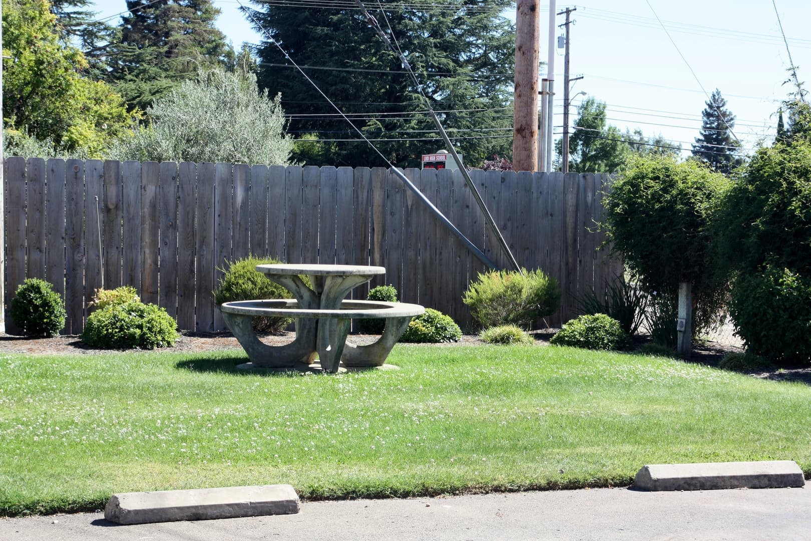 Lodi Apartment: 1354 W. Walnut St.