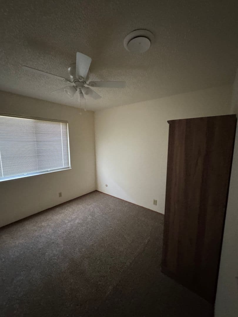 Lodi Apartment: 1354 W. Walnut St.