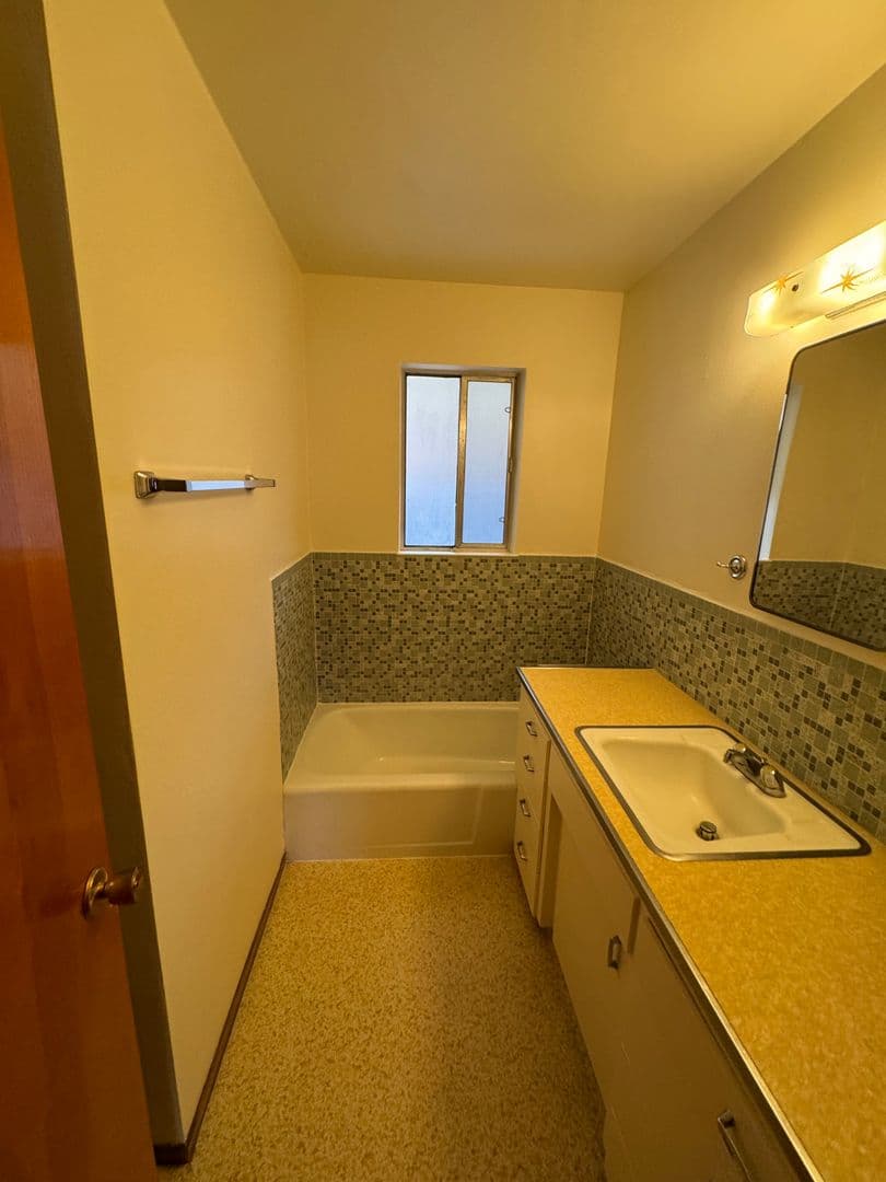 Lodi Apartment: Tamarack 1100/1102