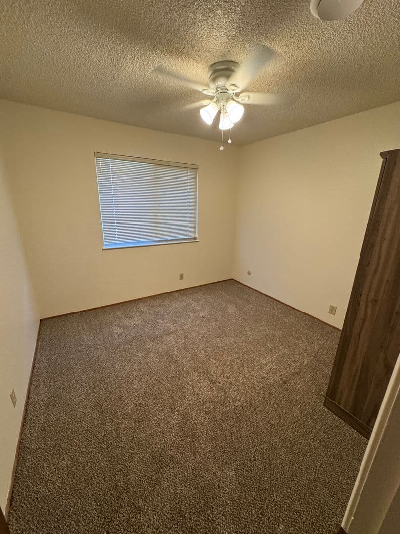 Lodi Apartment: 1354 W. Walnut St.