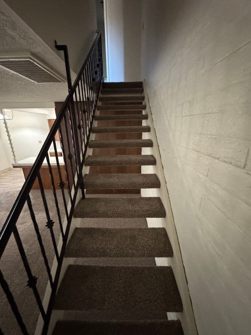 Lodi Apartment: 1354 W. Walnut St.