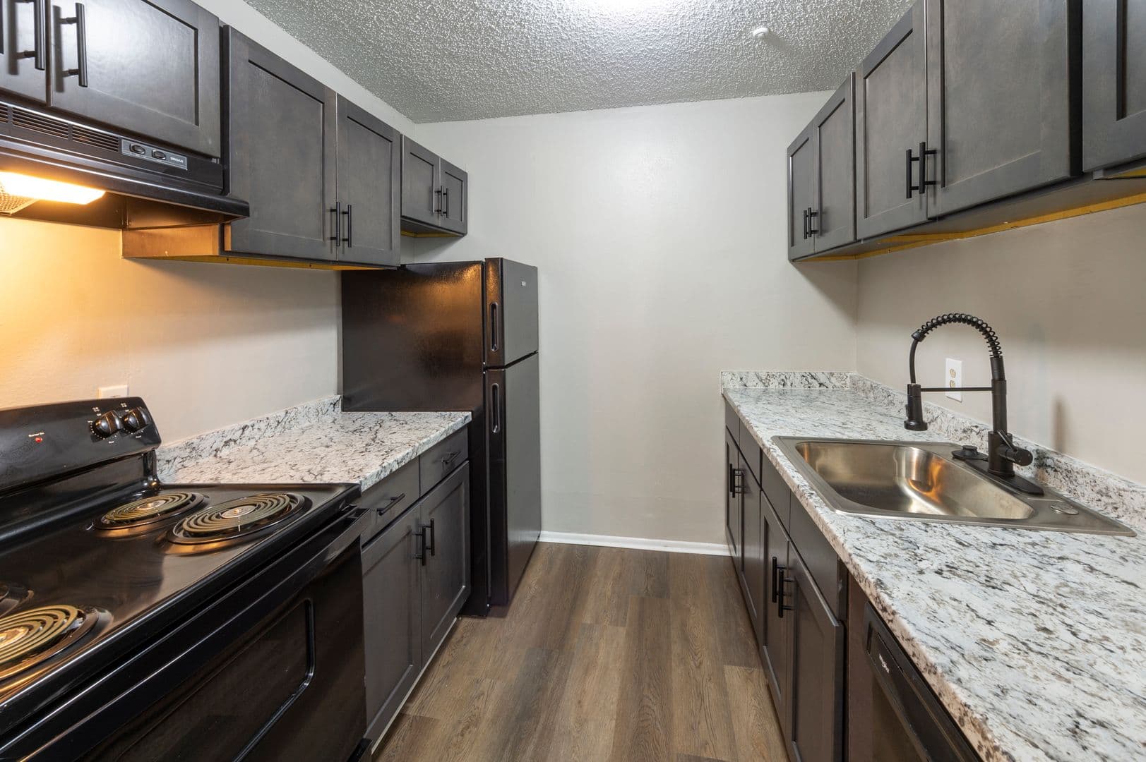 Baton Rouge Apartment: 550 Lee Dr