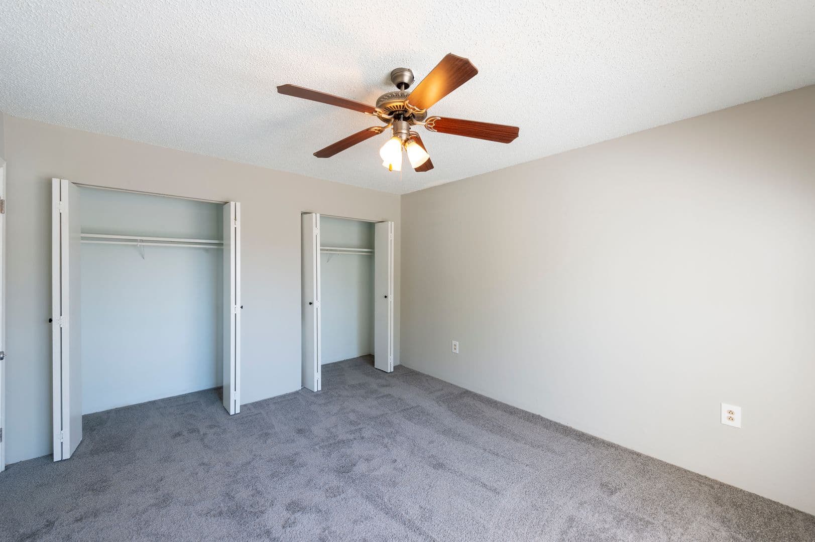 Baton Rouge Apartment: 550 Lee Dr