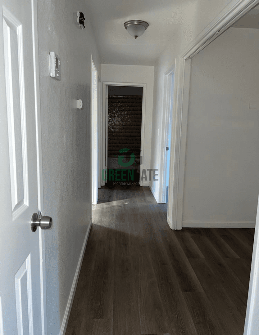 Turlock Apartment: 645 South Ave.