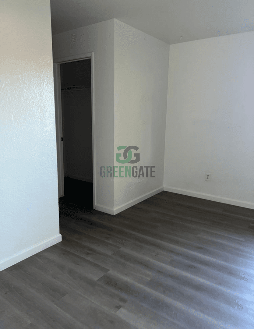 Turlock Apartment: 645 South Ave.