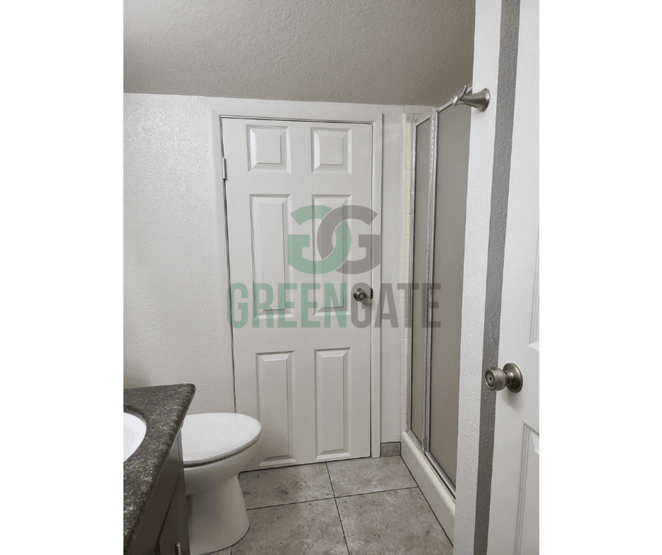 Modesto House: 2428 Woodvale Dr.