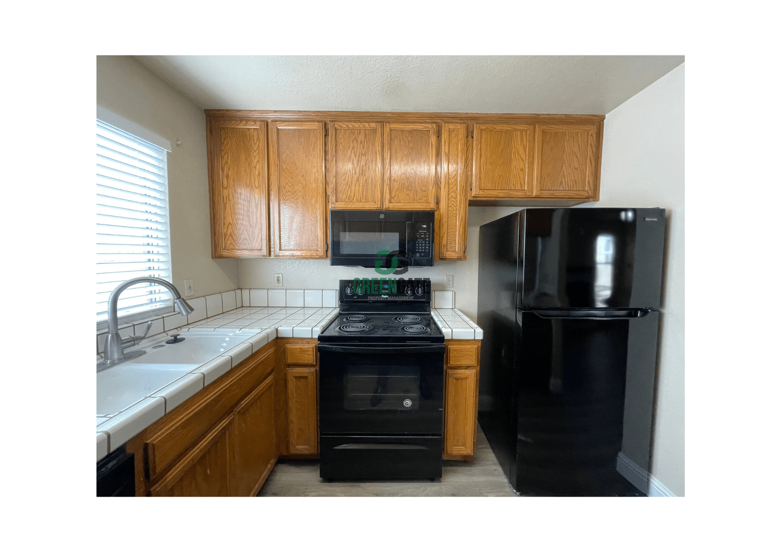 Riverbank House: 2142 Silverock Rd