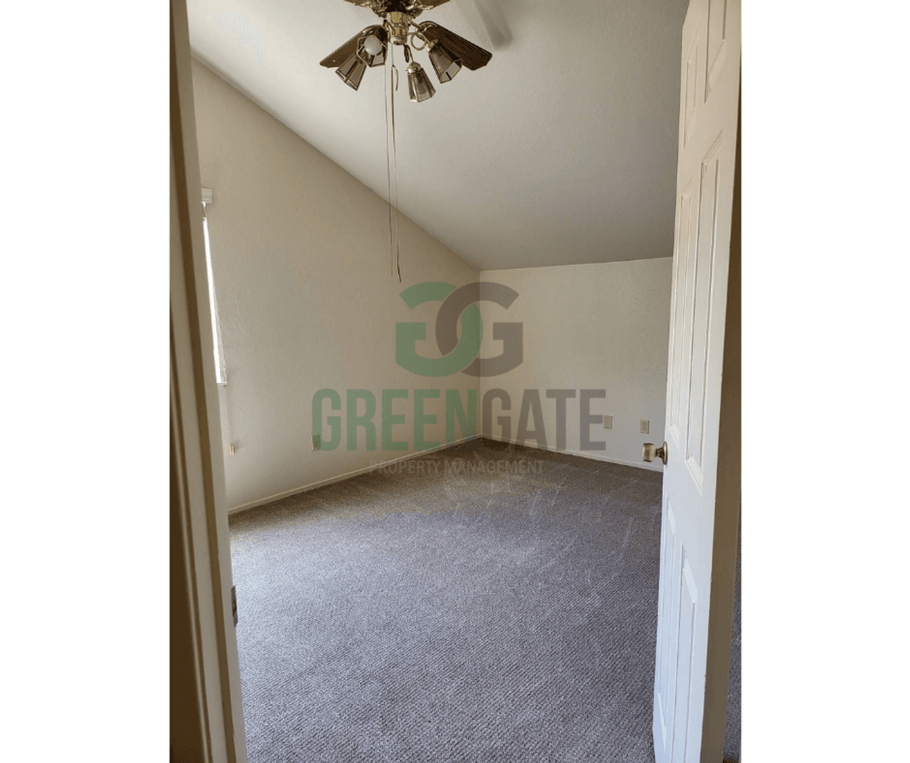 Modesto House: 2428 Woodvale Dr.