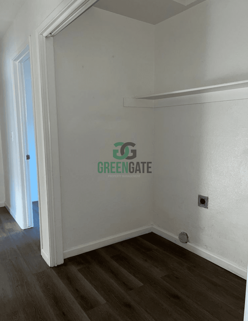 Turlock Apartment: 645 South Ave.