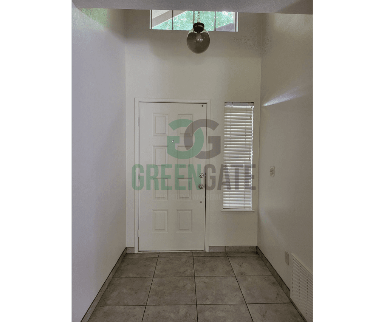 Modesto House: 2428 Woodvale Dr.