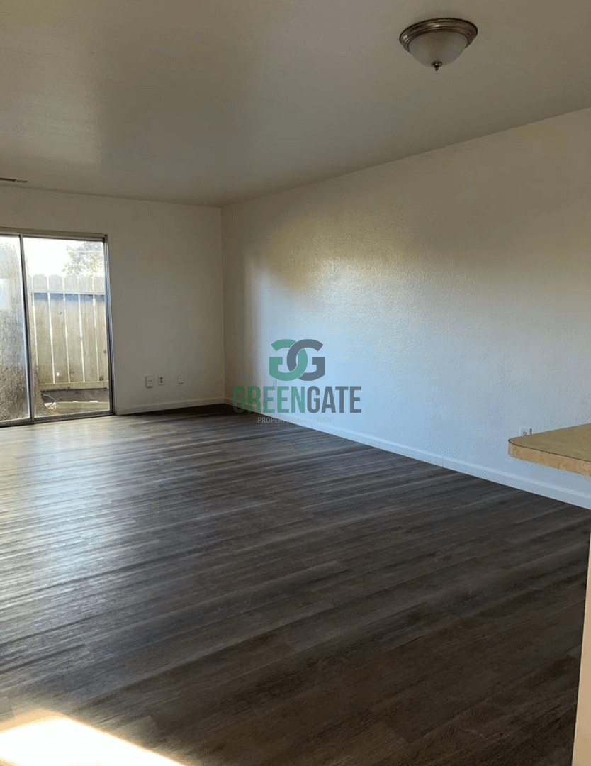 Turlock Apartment: 645 South Ave.