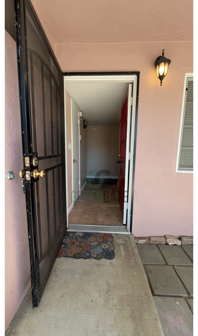 Modesto House: 2305 Rose Ave.