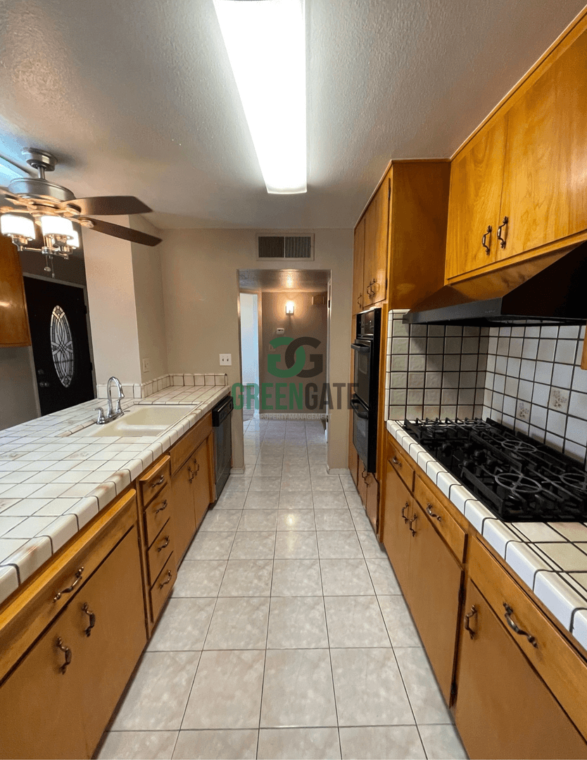 Modesto House: 1708 Castilla Way