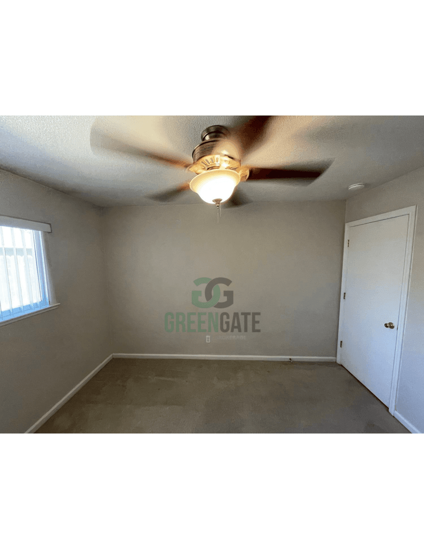 Modesto House: 533 Arrowhead Ct