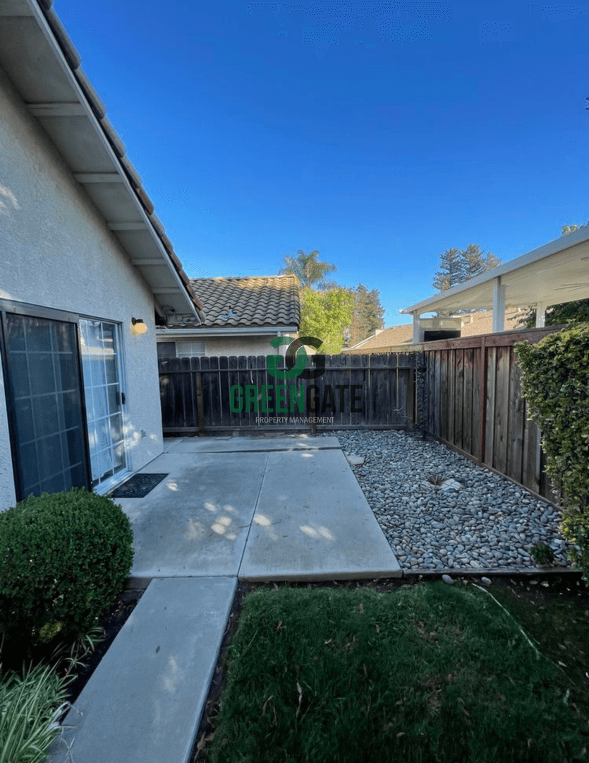 Modesto House: 3612 Justin Ct