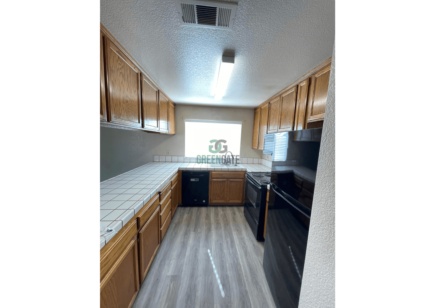 Riverbank House: 2142 Silverock Rd