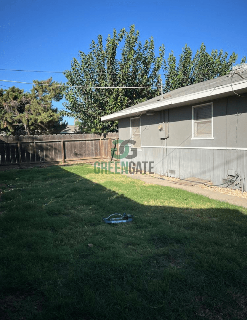 Ceres House: 2630 Magnolia St.