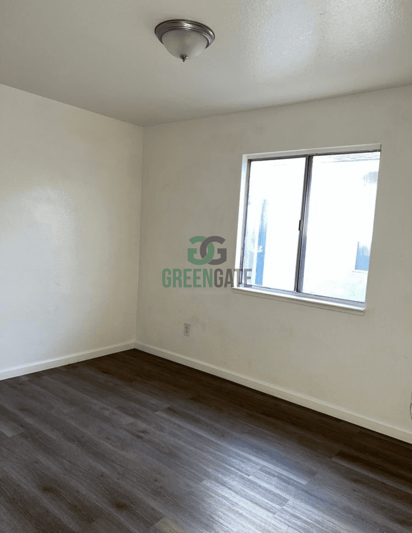 Turlock Apartment: 645 South Ave.