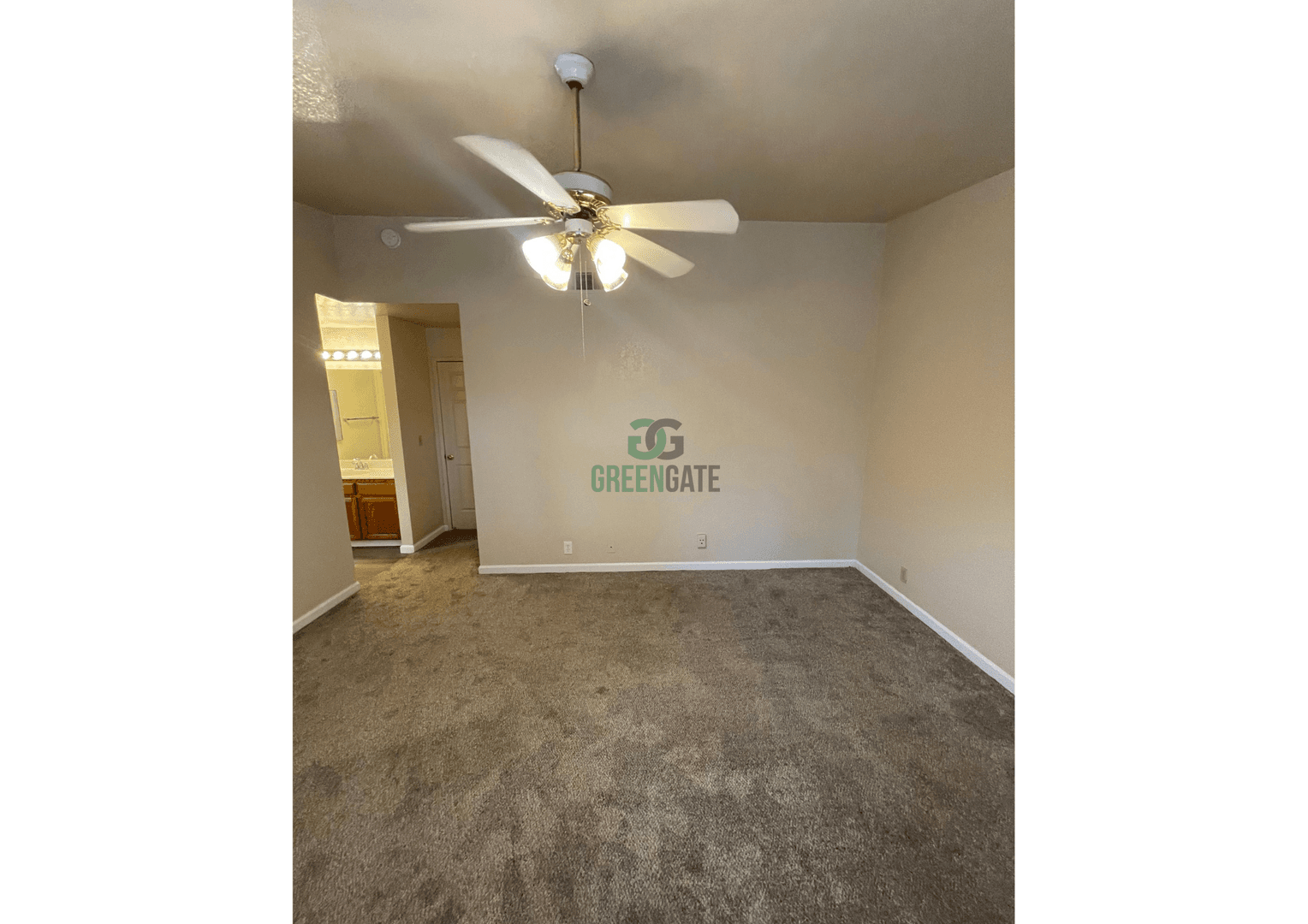 Riverbank House: 2142 Silverock Rd