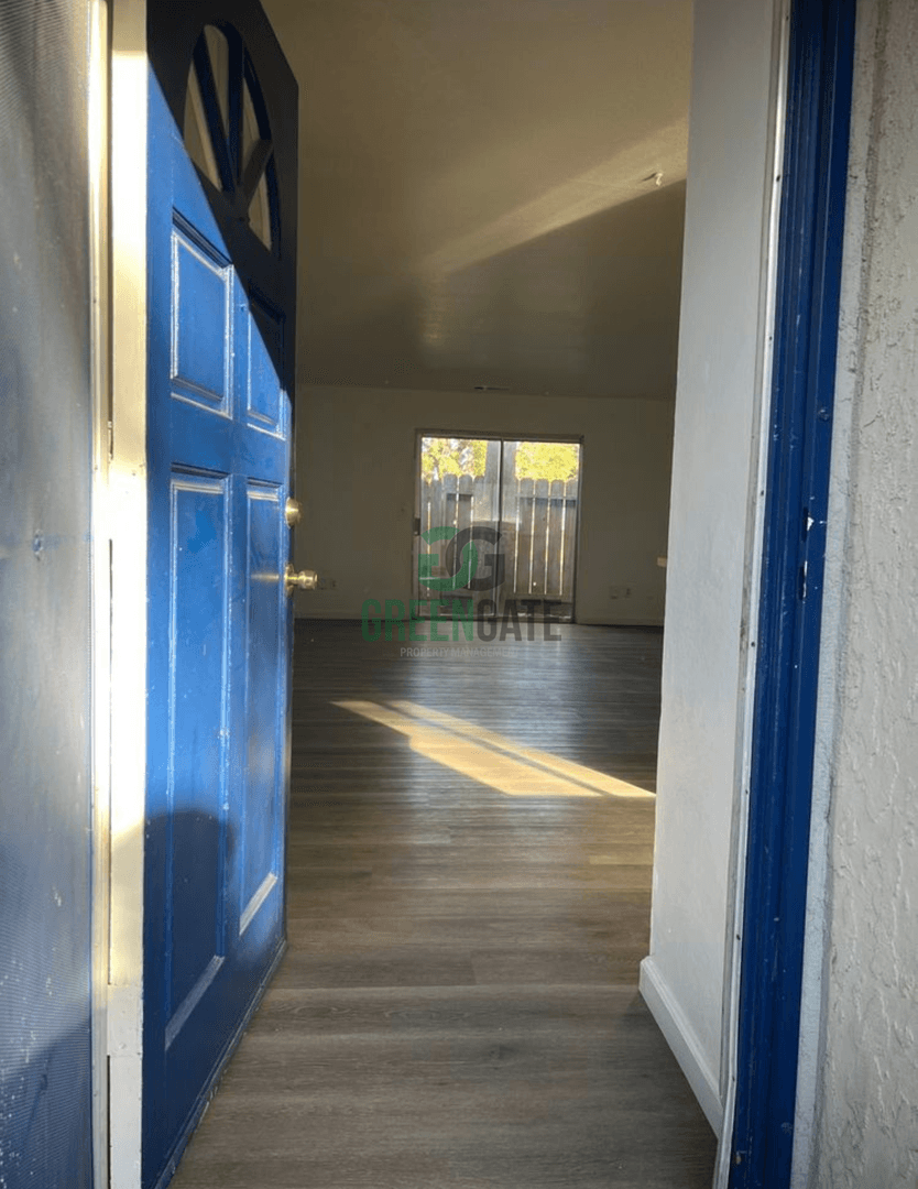 Turlock Apartment: 645 South Ave.