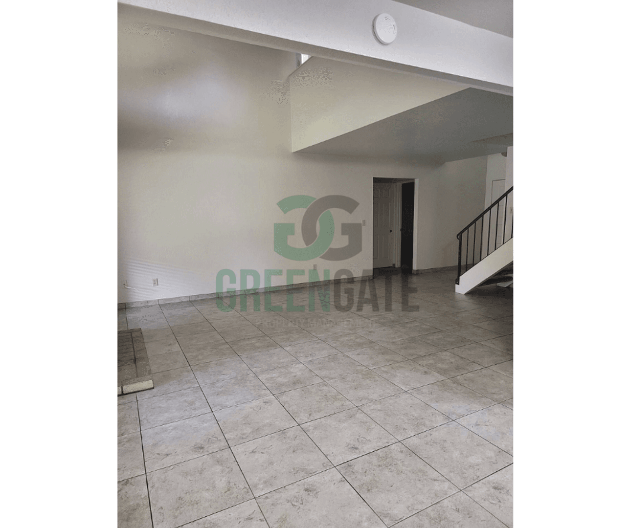Modesto House: 2428 Woodvale Dr.