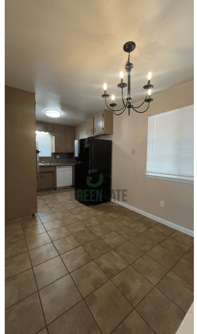 Modesto House: 2305 Rose Ave.