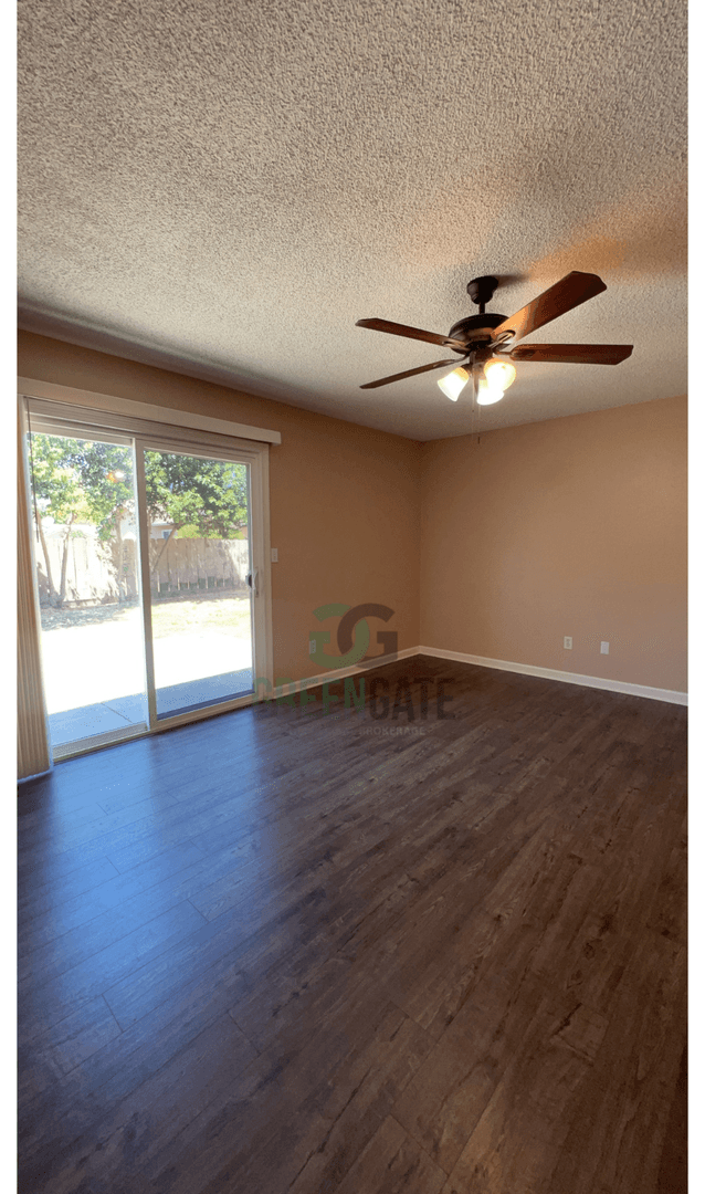 Modesto House: 2305 Rose Ave.