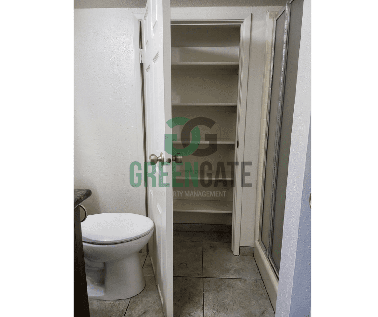 Modesto House: 2428 Woodvale Dr.
