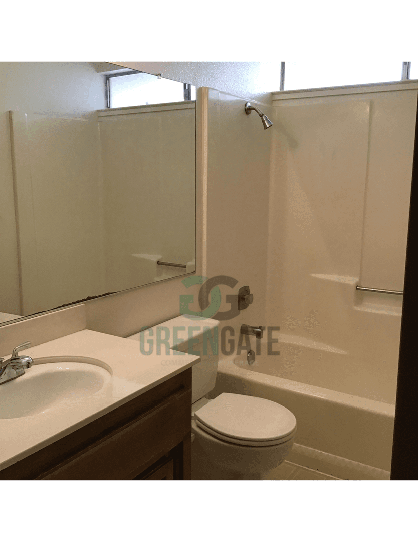 Modesto House: 941 Claremont Ct