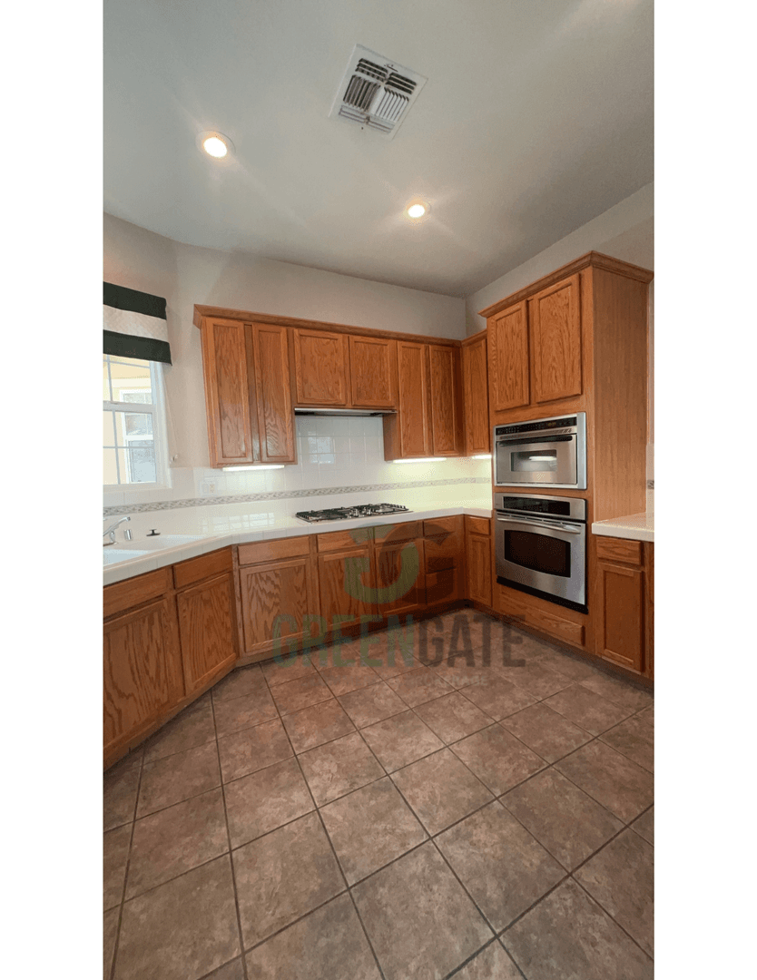 Modesto House: 3217 Sundance Lake Dr