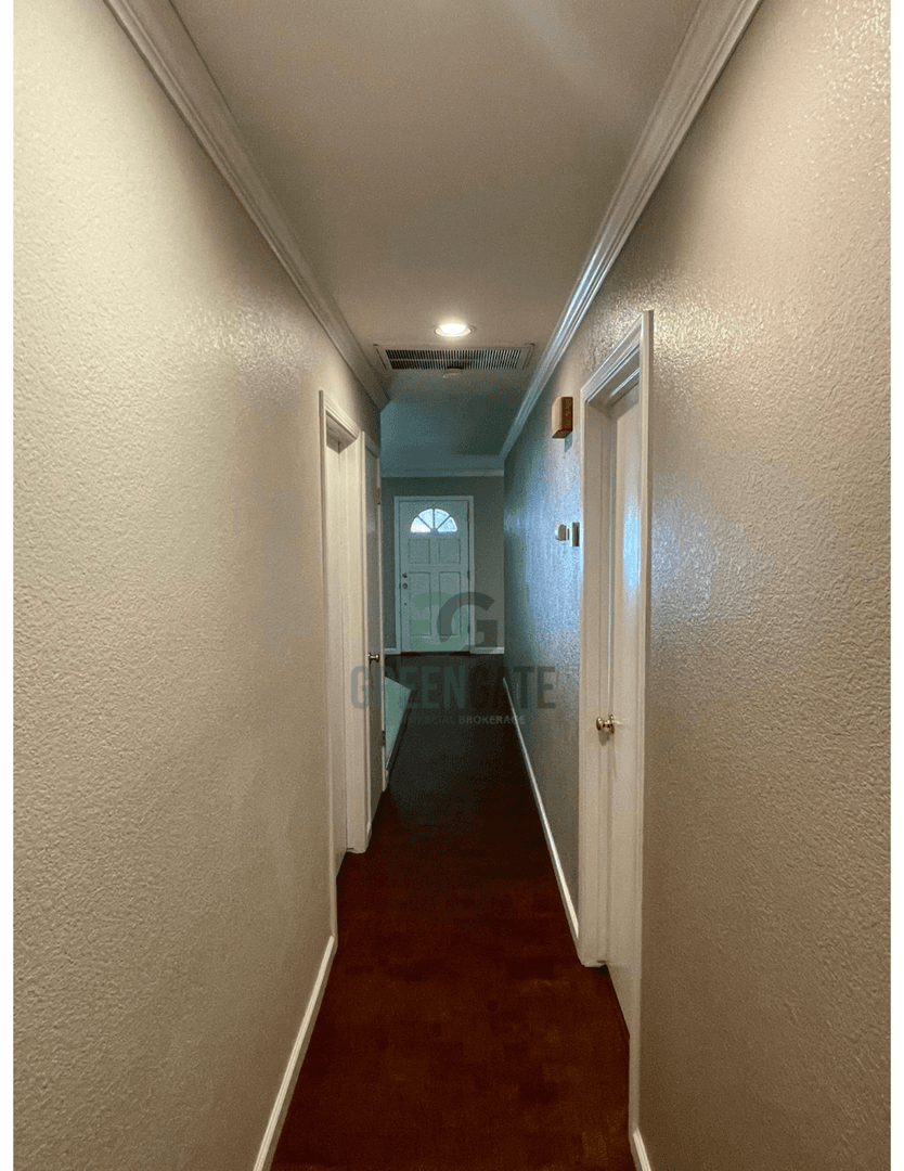 Modesto House: 533 Arrowhead Ct