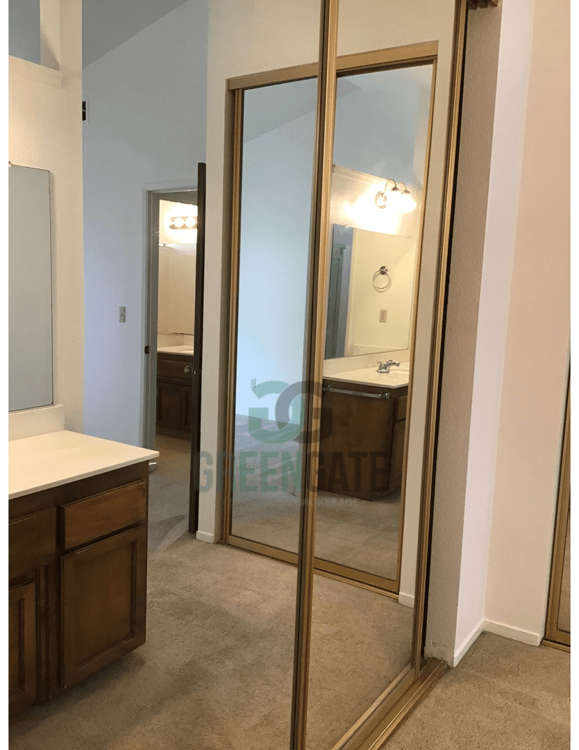 Modesto House: 941 Claremont Ct