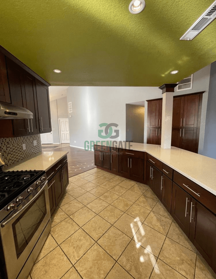 Modesto House: 3612 Justin Ct