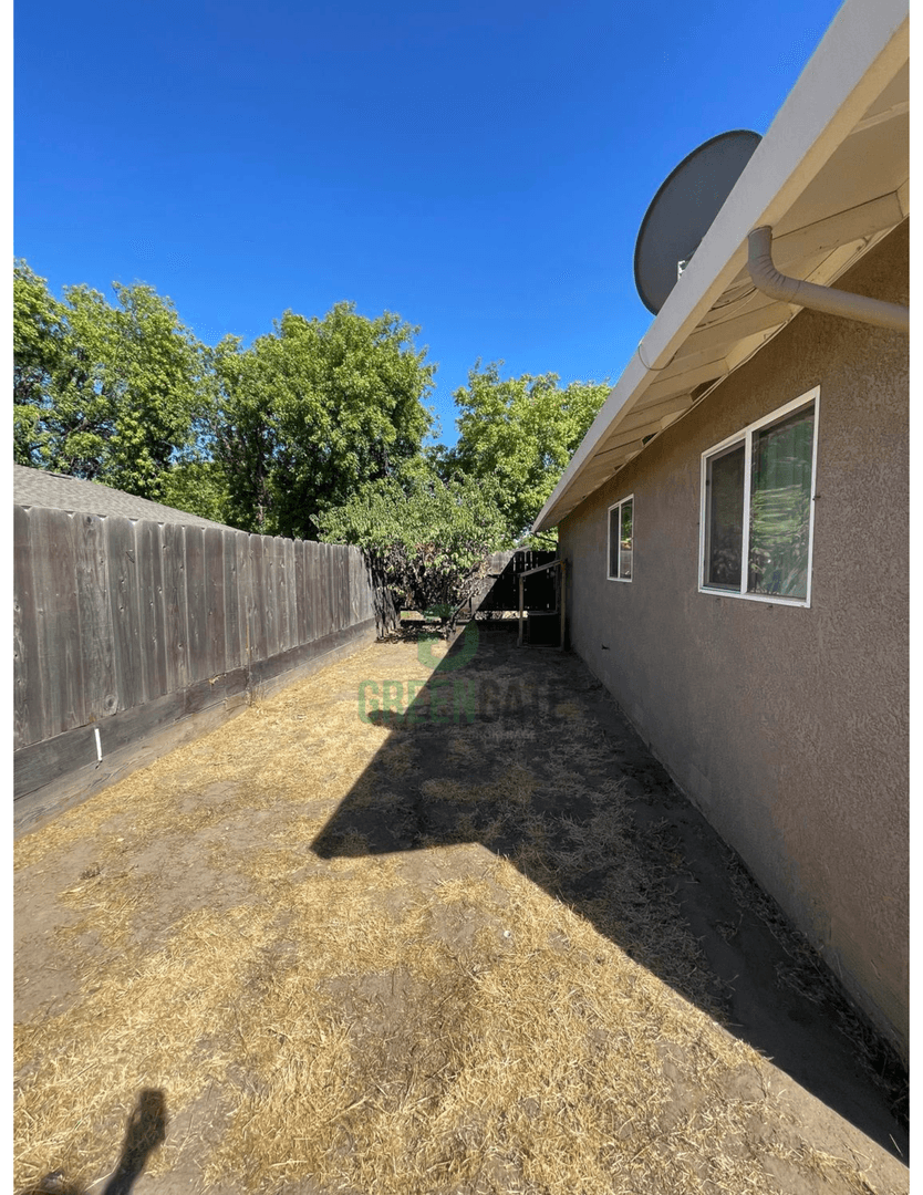 Modesto House: 533 Arrowhead Ct