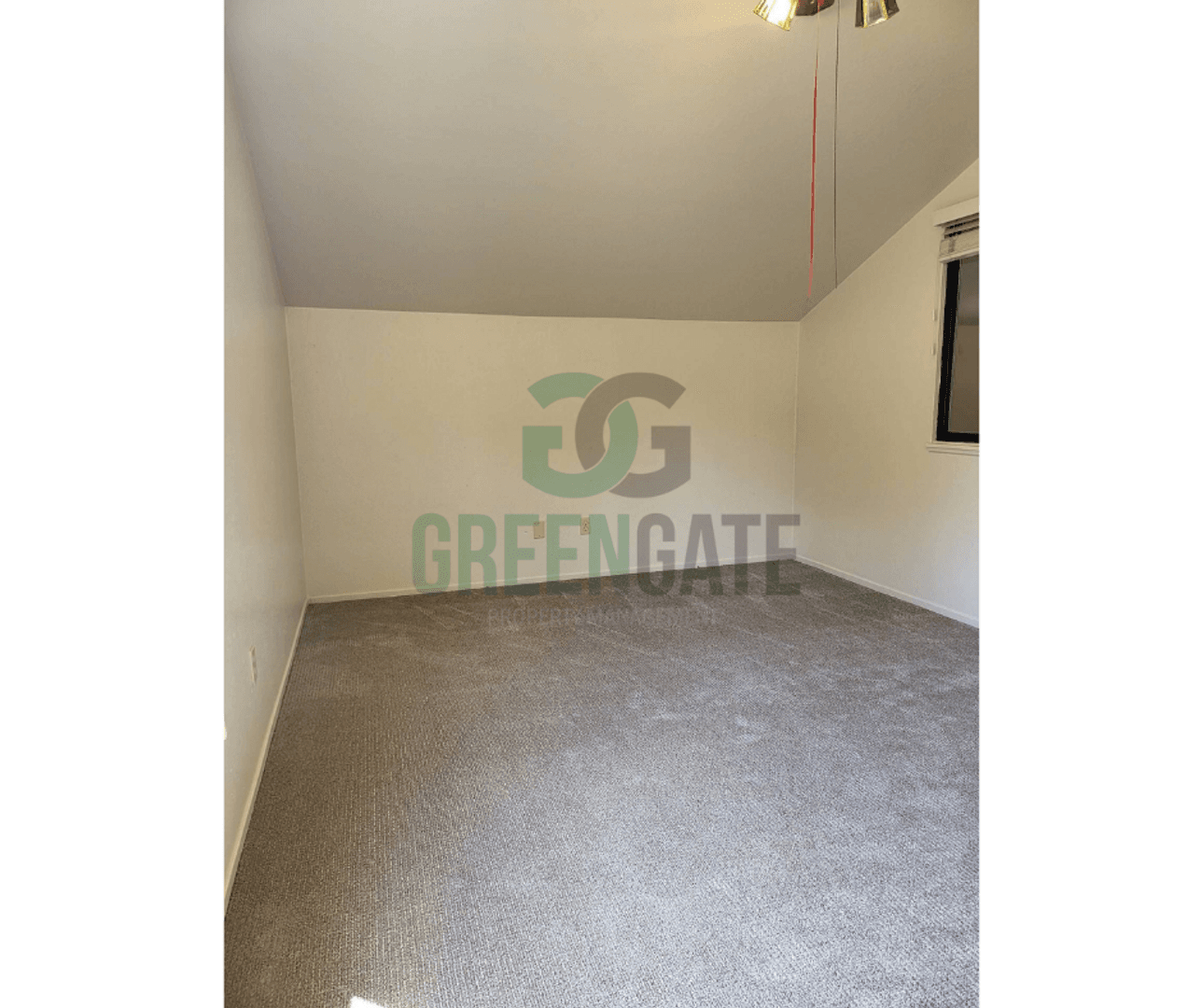 Modesto House: 2428 Woodvale Dr.