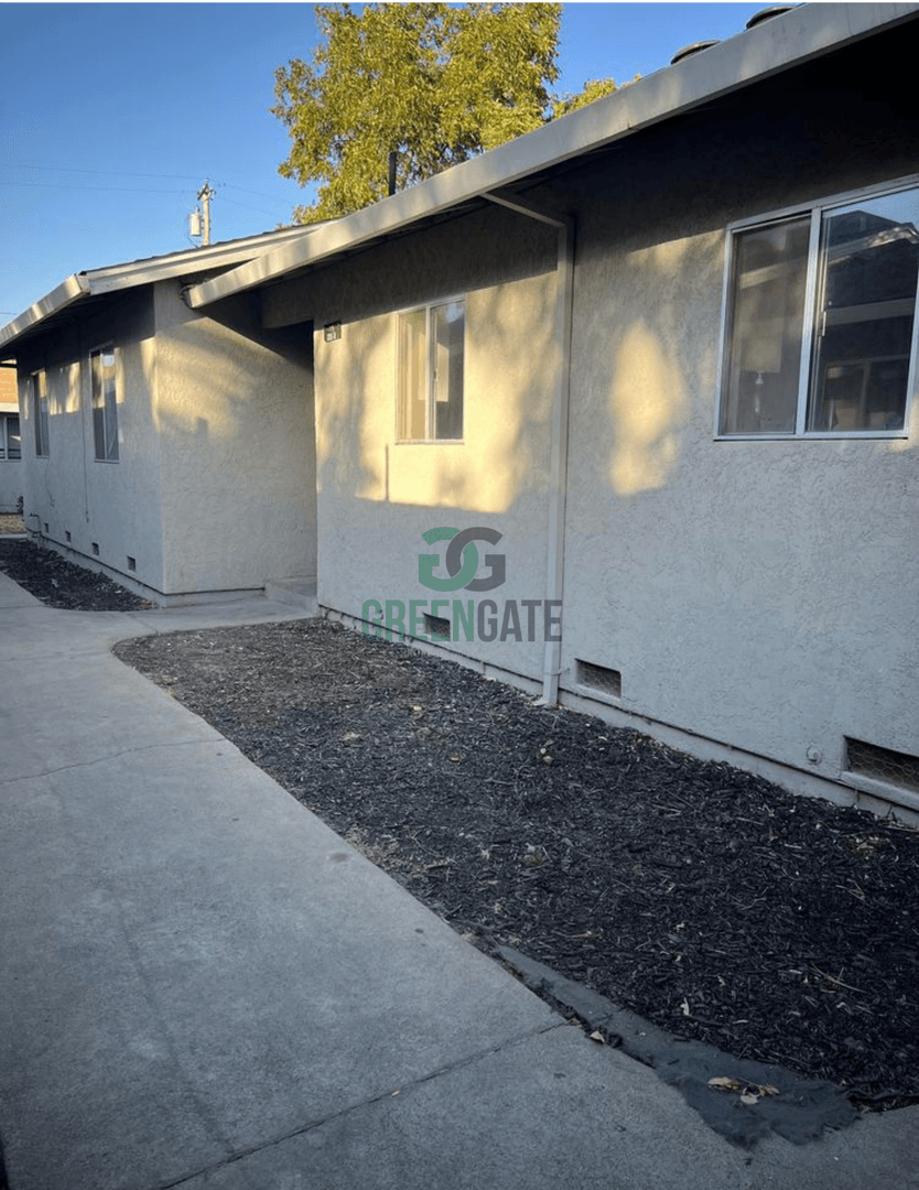 Turlock Apartment: 645 South Ave.