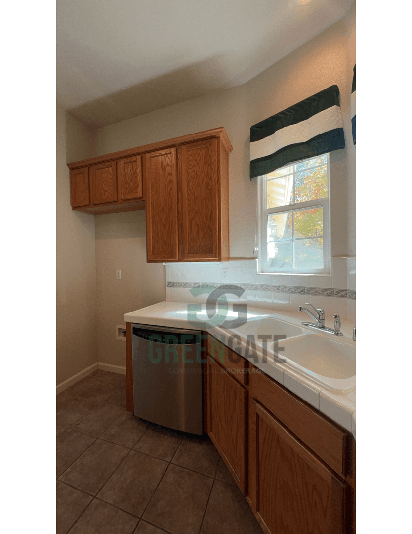 Modesto House: 3217 Sundance Lake Dr