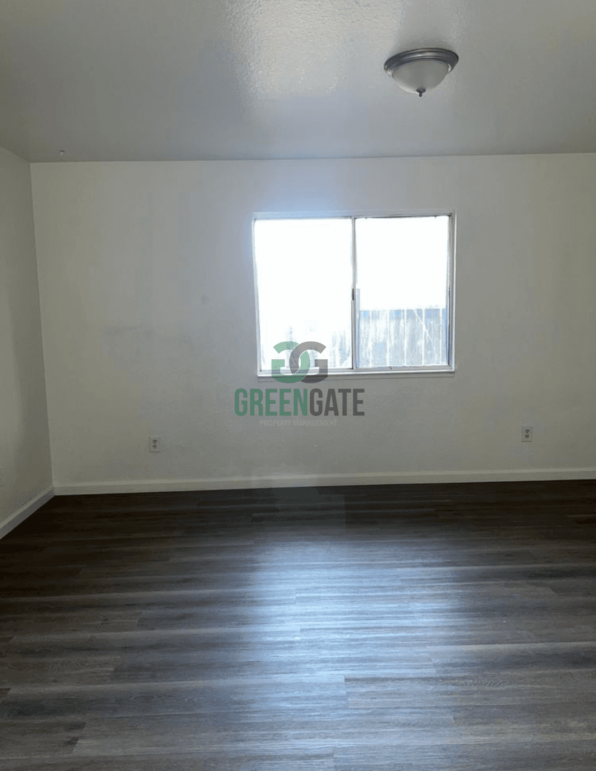 Turlock Apartment: 645 South Ave.