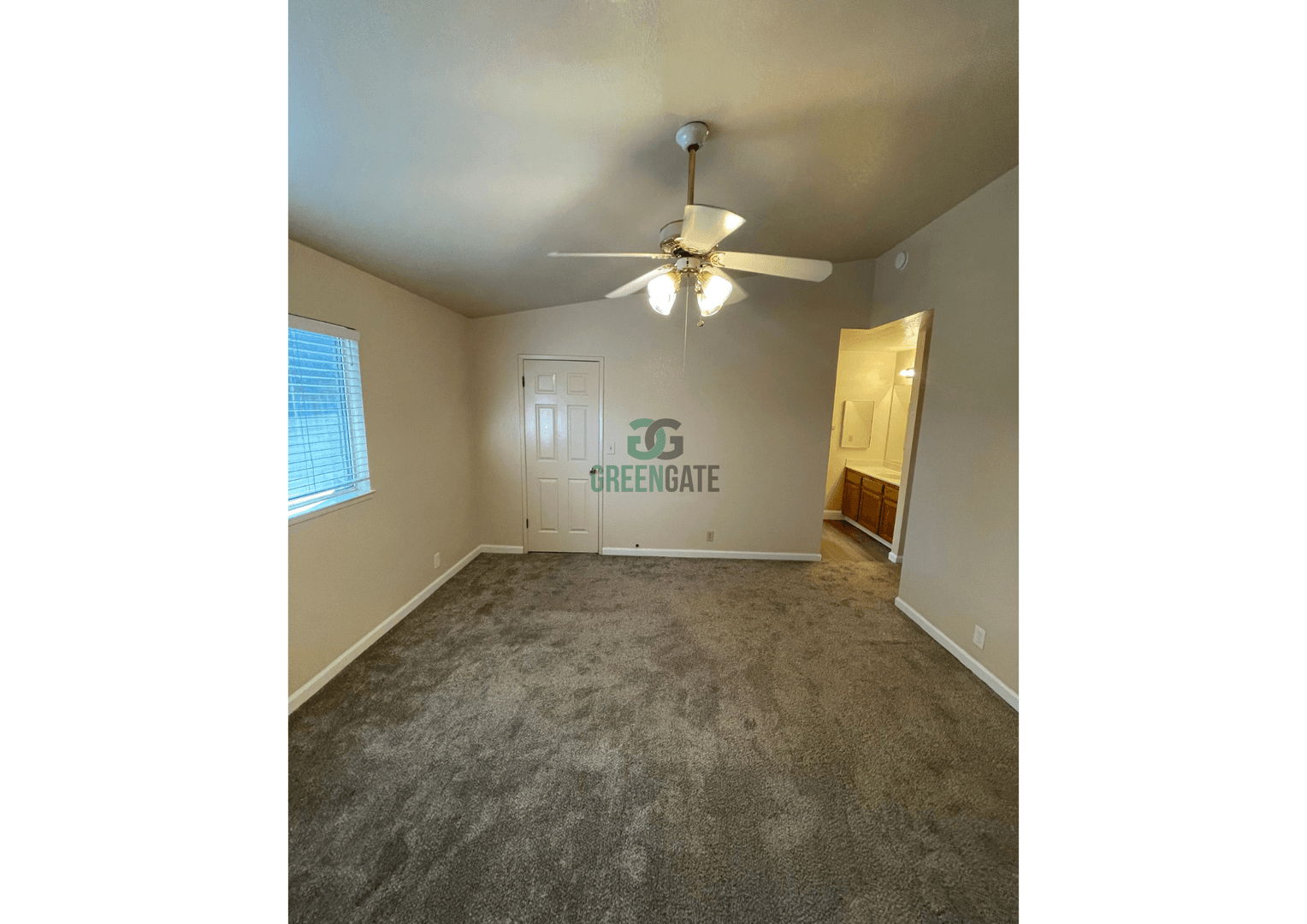 Riverbank House: 2142 Silverock Rd
