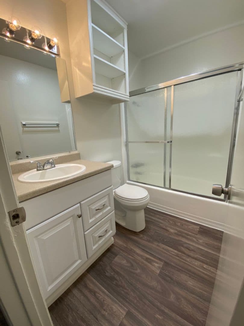 Escondido Apartment: 1404 N. Broadway
