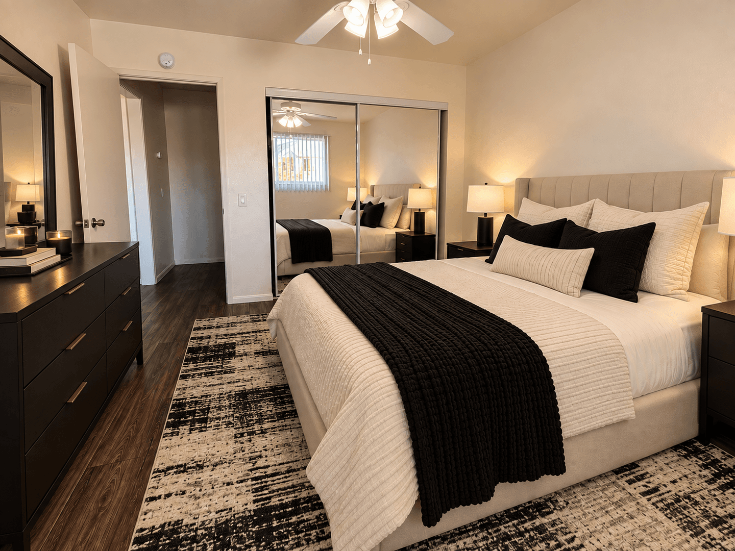 Escondido Apartment: 416-418 N. Hickory