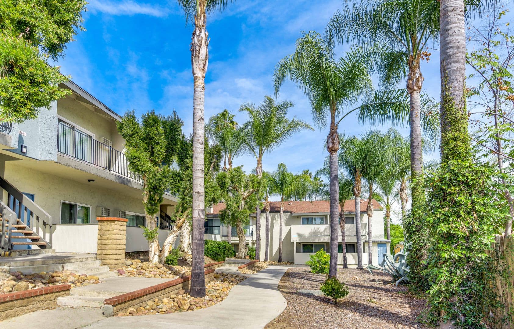 Escondido Apartment: 406-408 N. Hickory