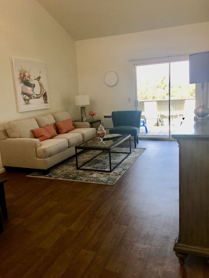 Escondido Apartment: 326 Felicita Ave