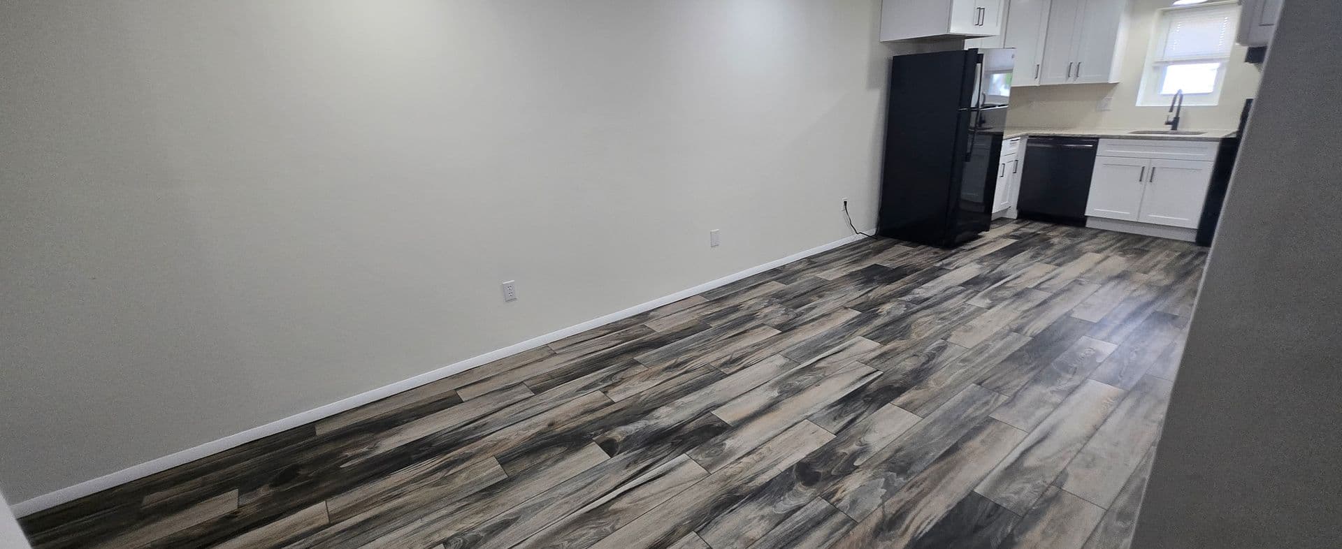 Frackville Apartment: 300 W Frack St