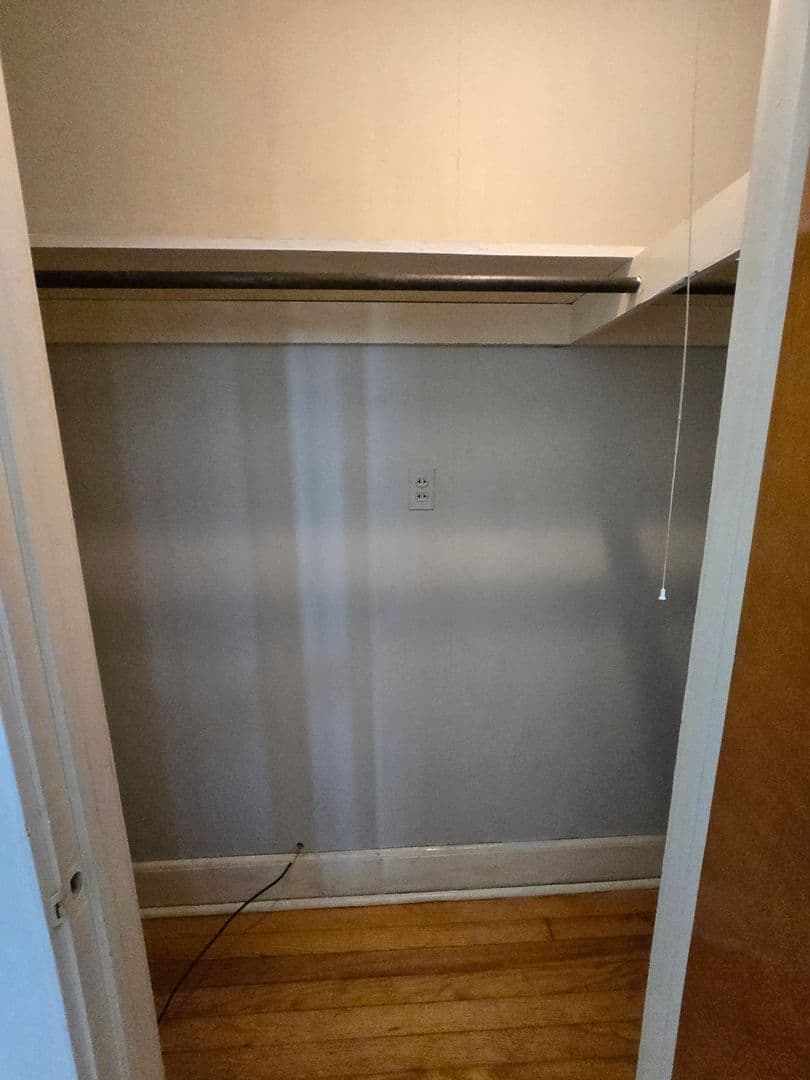 Hamburg Apartment: 320 State St A