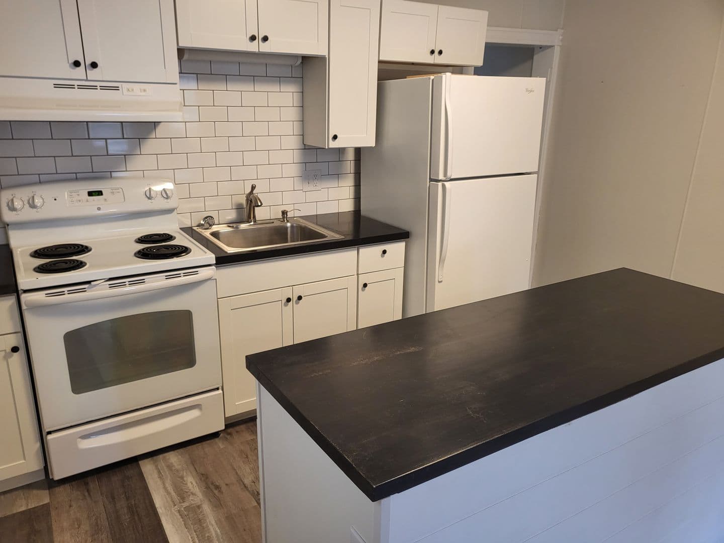 Schuylkill Haven Apartment: 117 Centre Ave